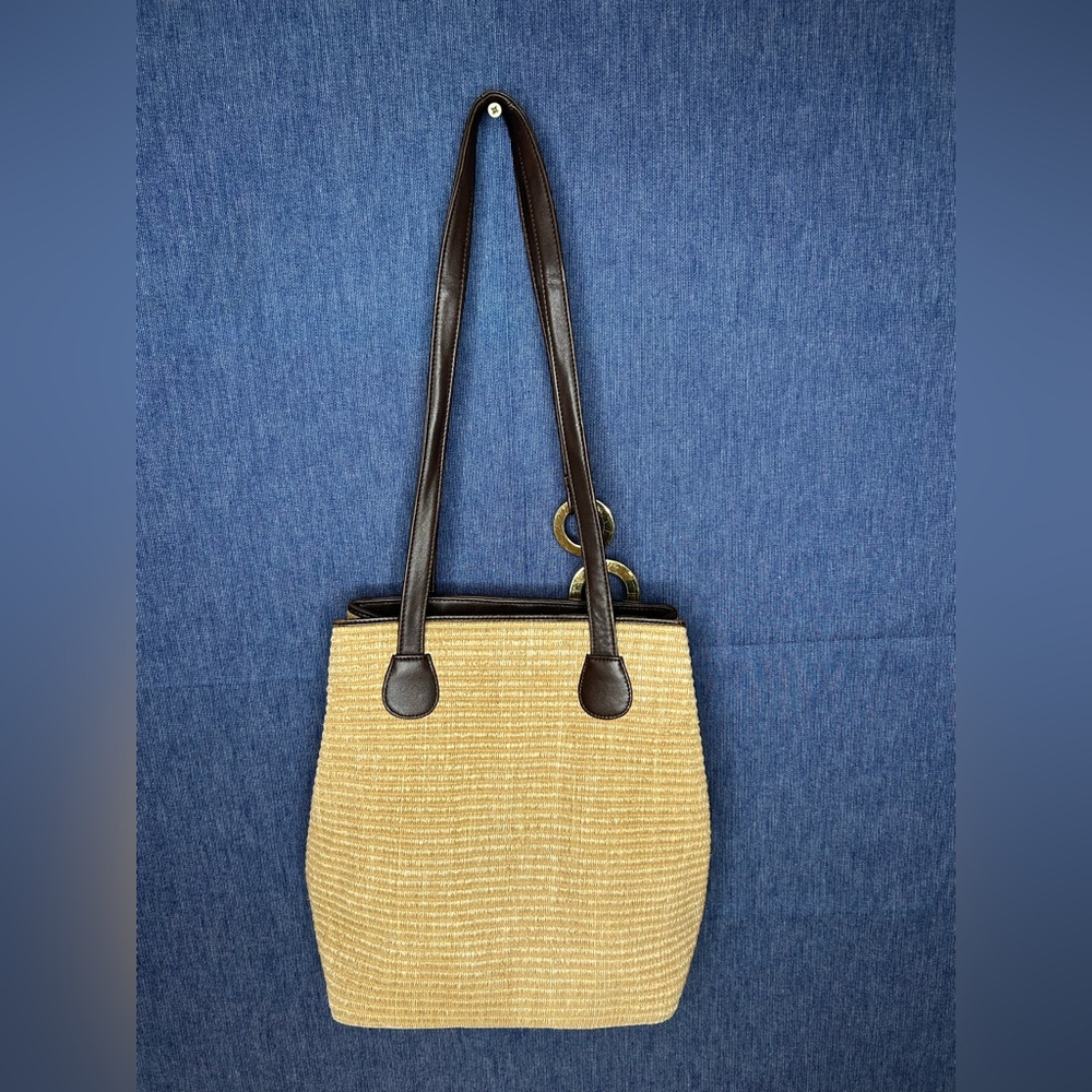 Susan Gail Y2K Straw Tote with Dark Brown Trim and Ring Accent. - Picture 2 of 11